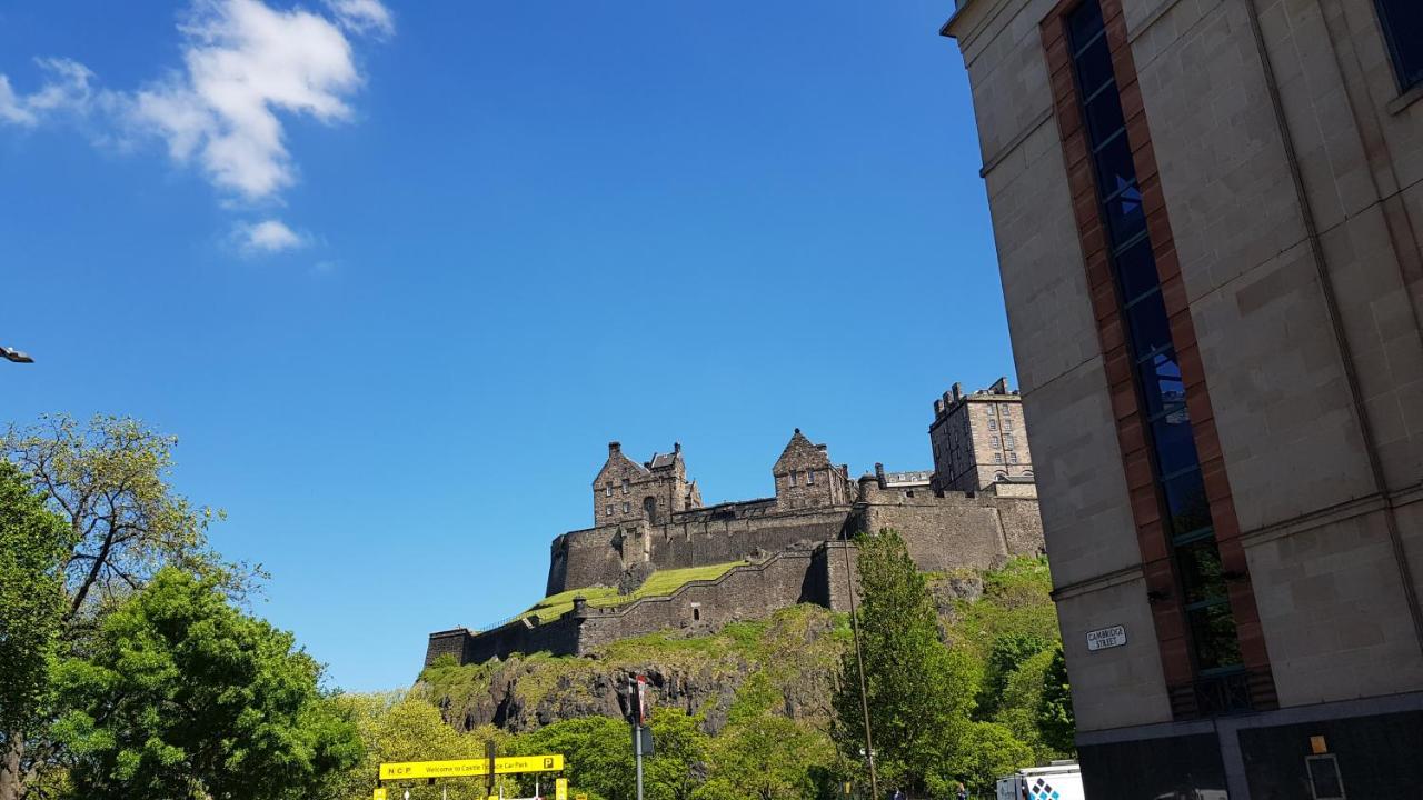 Stylish Central Edinburgh Apartment מראה חיצוני תמונה